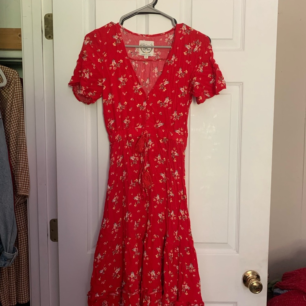 Floral Red V-Neck Tie-Waist Midi Dress